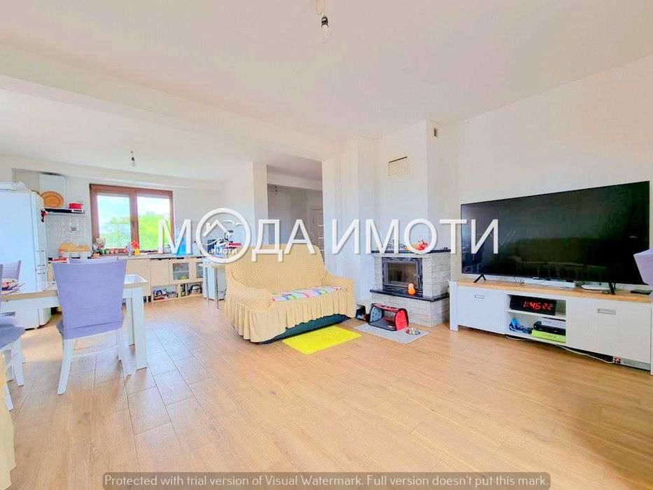 Къща в с. Горица, със голям двор, гараж и мазе!