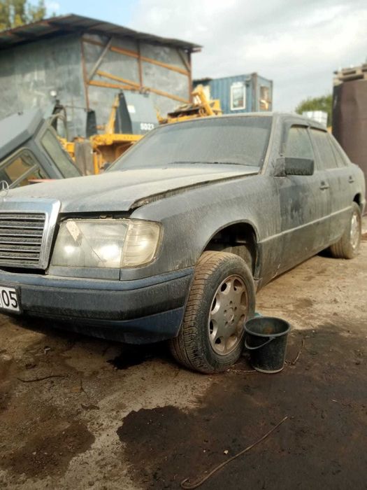 Мерседес w124 Е230