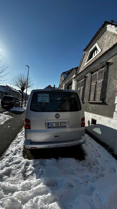 VW T5 CARAVELLE 8+1 locuri