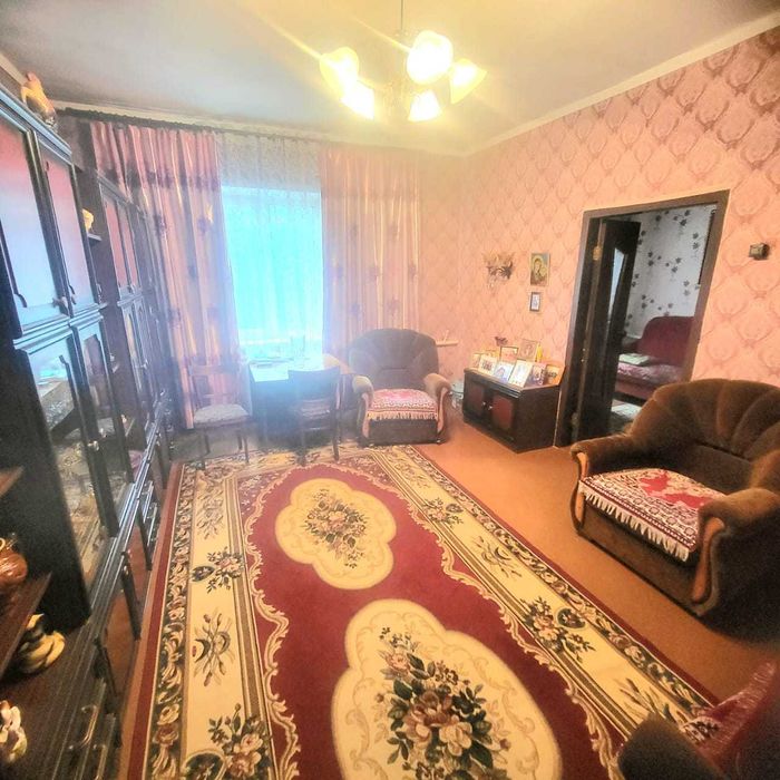 Дом / в районе 8 м-на