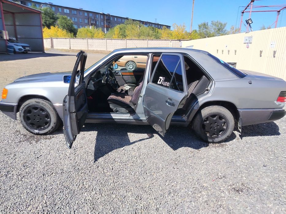 Продам w124 2 3 объем
