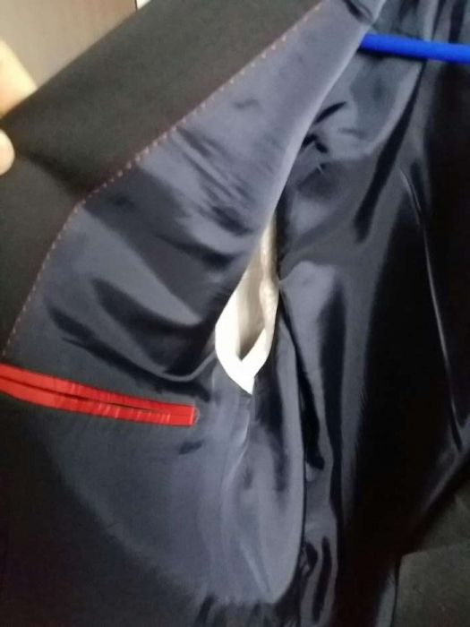 vand/schimb Sacou original barbatesc gen HUGO BOSS