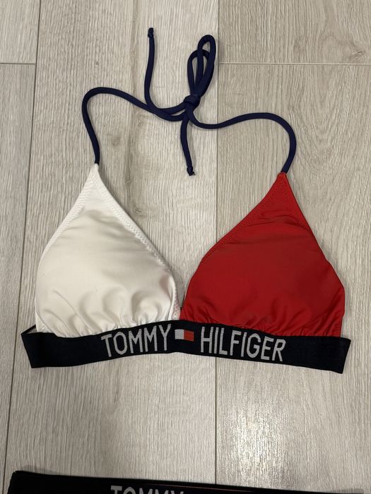 Tommy Hilfiger бански