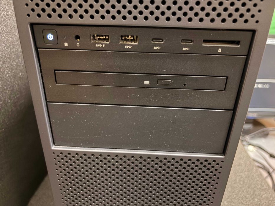 HP Z4 G4 – Intel i9-10920X, 32GB DDR4, EVGA RTX 3070 Ti FTW3, 1TB NVMe Samsung, игри, компютър