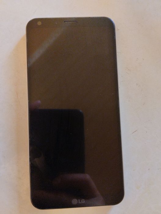 LG Q6  holati yaxshi 550.000 soʻm