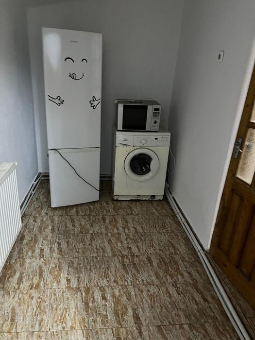 Închiriez parter casa pe termen lung