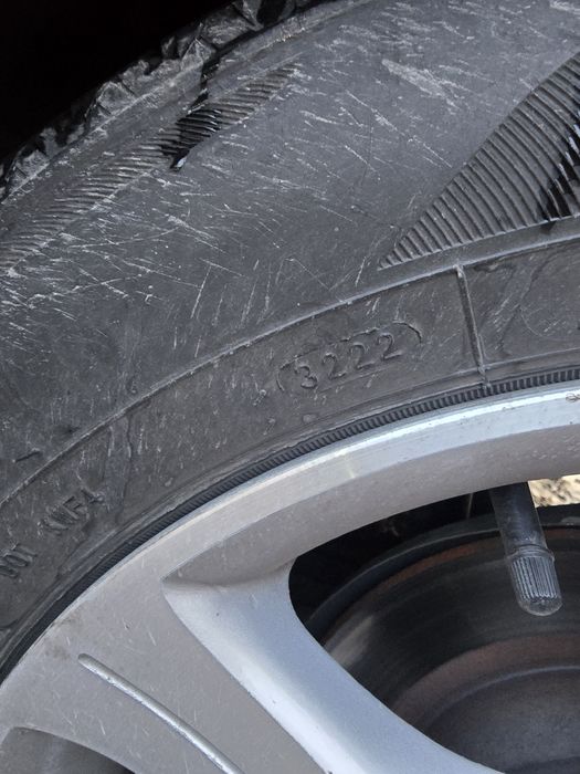 Диски с шинами от Nissan maxima