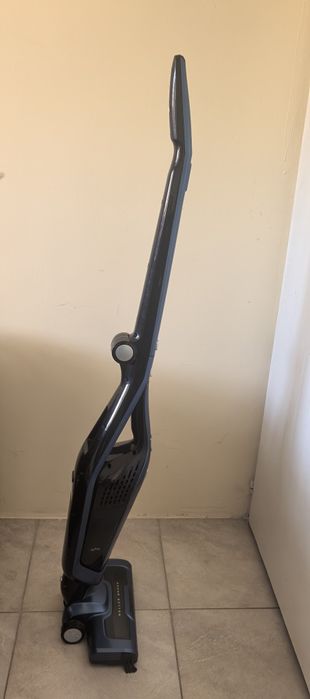 Безжична прахусмукачка.