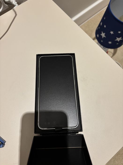 Vand telefon Samsung Galaxy S 24