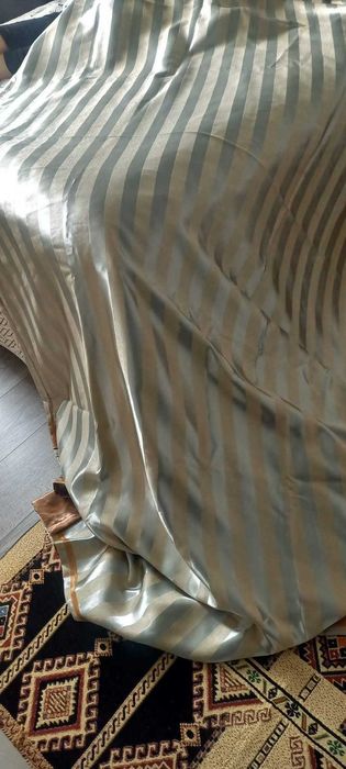 Продам шторы в отличном состоянии