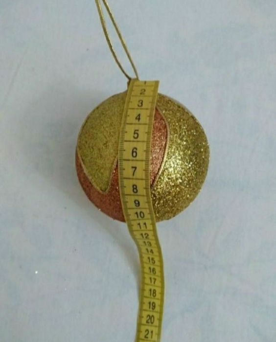 Новогодние Ёлки и  гирлянды .Ёлочные игрушки.