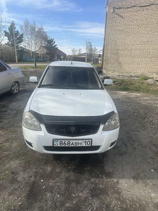 Продам приору 2013 год