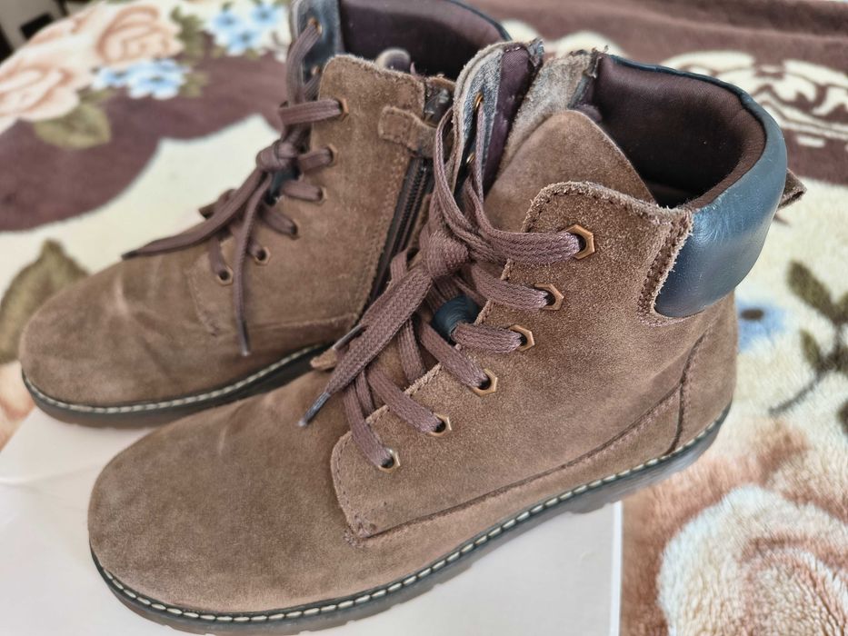 Ghete piele întoarsă copii mărimea 38