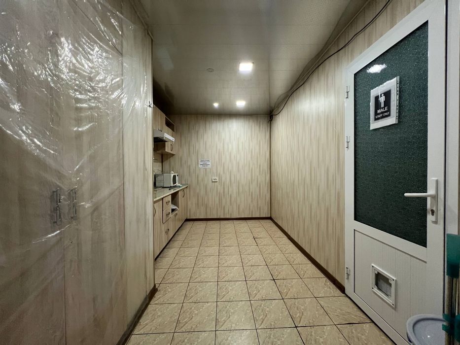 Сдаётся Офисное помещение Площадью 400 кв.м. 15 y.e. за квадрат