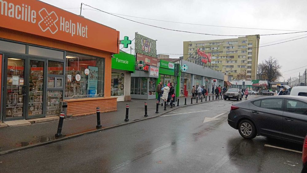 Spatiu comercial Piata Gorjului/ Bulevardul Iuliu Maniu /Uverturii