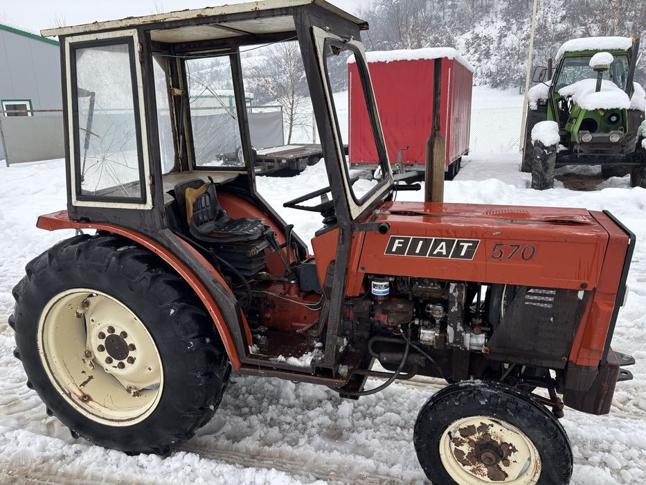 Tractor viticol fiat 570