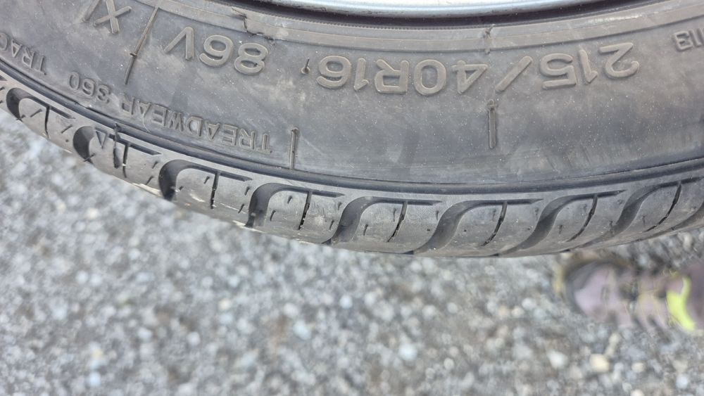 4 броя 215/40/16