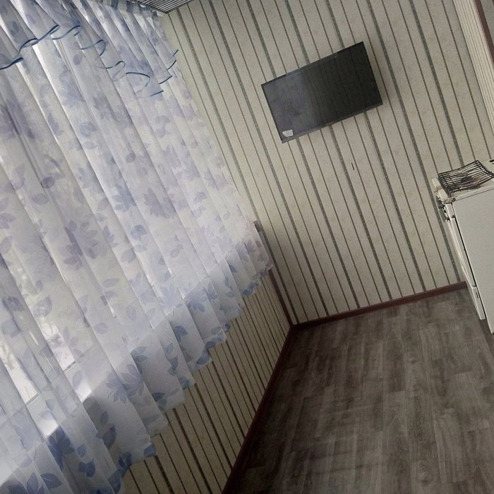 Bòstonliq tumani Tovoqsoyda 3 xonali kv sotiladi maktab oldida