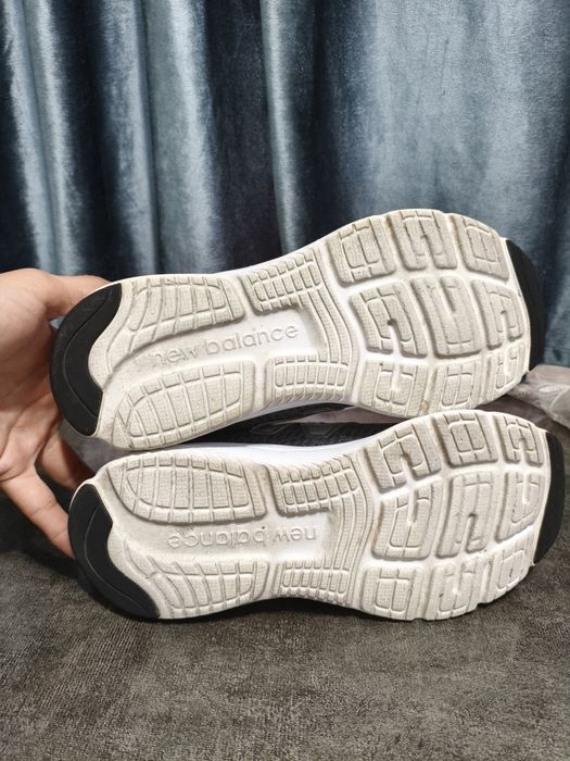 Оригинальные кроссовки New Balance 411