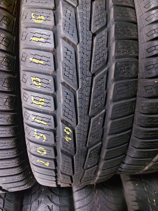 Гуми зимни 205/60R16 Semperit