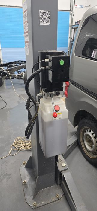 Автоподъемник Launch TLT-235SC