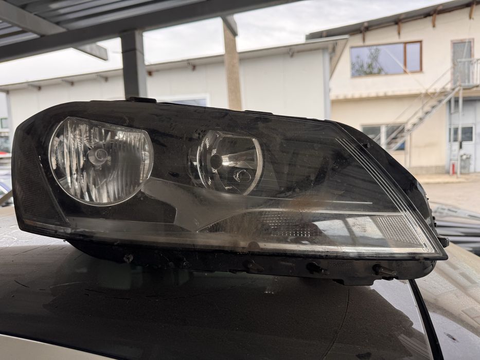 Фар за Vw passat 2012г