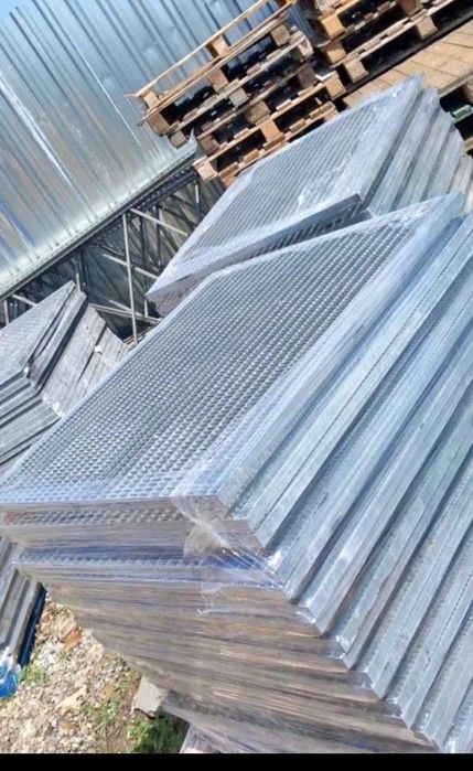 Gratare zincate la diferite dimensiuni debitam la dimensiunea dorită d