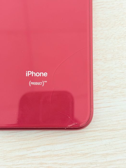 iPhone XR в красном цвете 64гб
