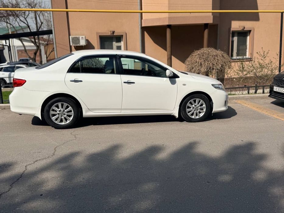 Toyota Corolla 2008г.
