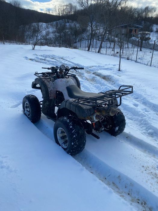 Vând ATV hummer 250cc