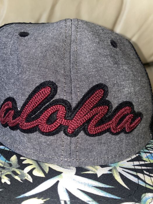 T & C surf designs - шапка