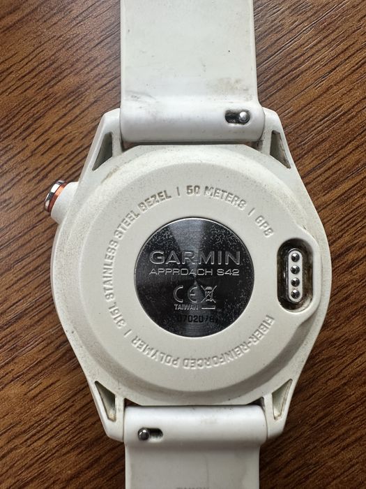 Часы мужские наручные Garmin.
