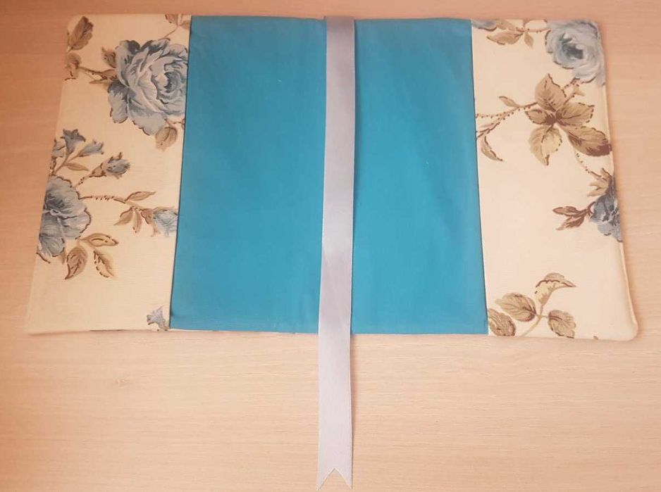 Текстилна подвързия за книги. Дрешки за книги.