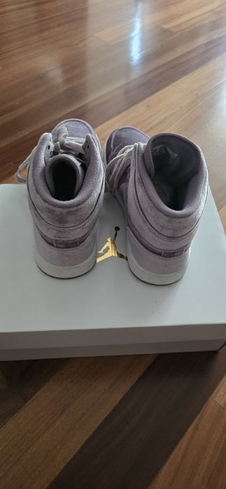 Air Jordan WMNS 1 Mid masura 40 Editie limitata