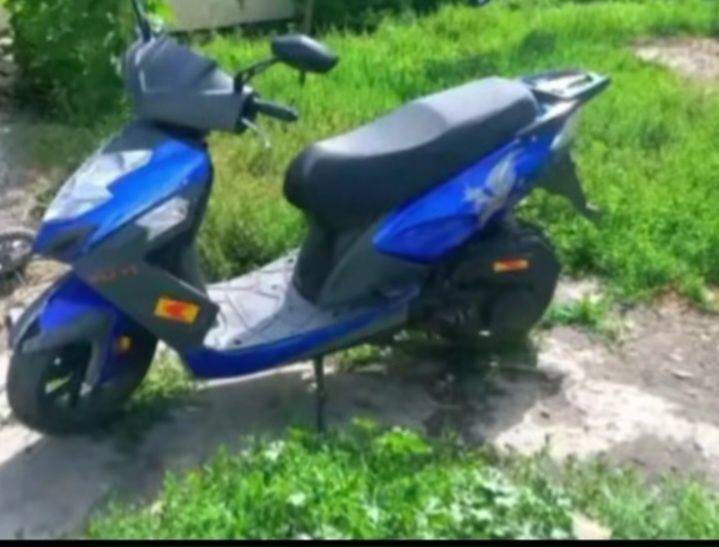 Продам скутер         .