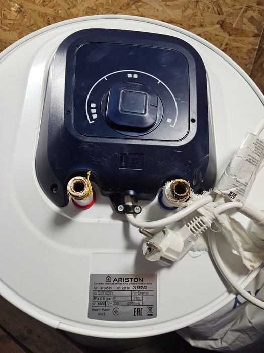 Водонагреватель Ariston 50л