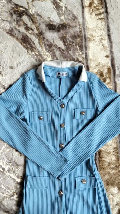 Продам платье в рубчик М