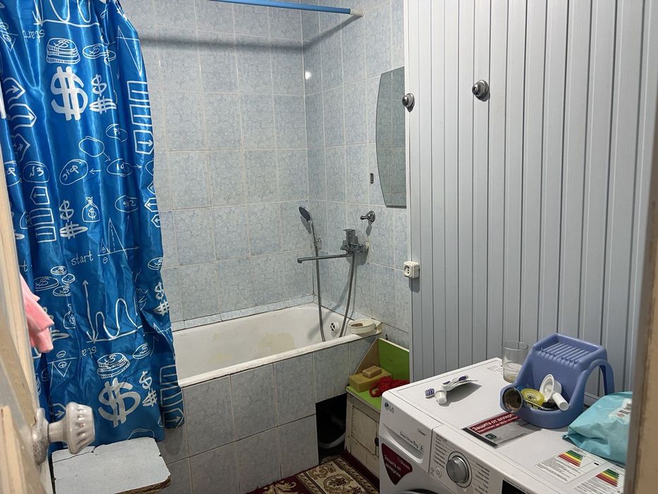 Срочно продаётся квартира 3/6/9 Каракамыш 2/4 Qoraqamish