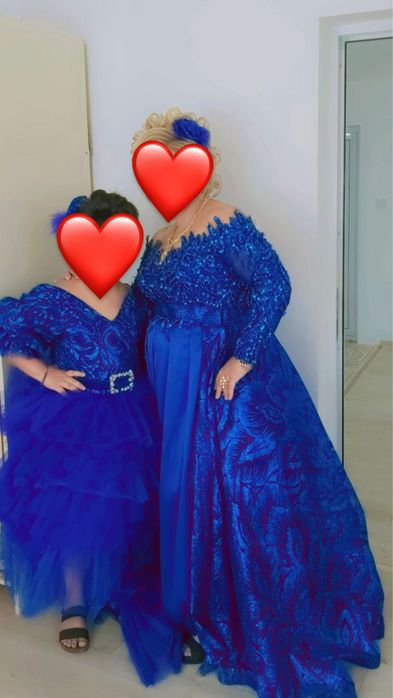 Продавам официални рокли – стил и елегантност