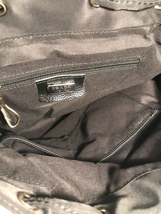 Раница Prada с цветни отнаменти