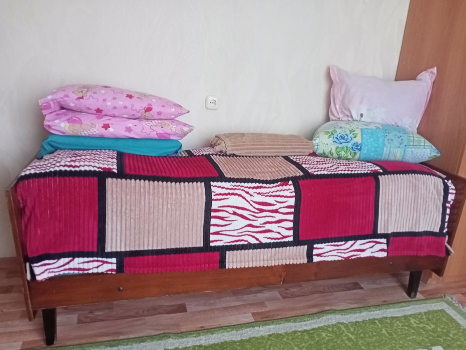 Продам односпальную кровать