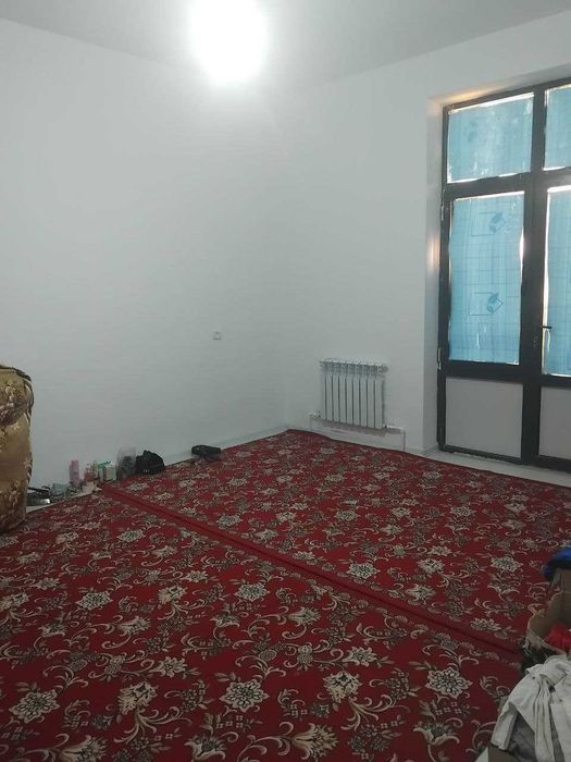 5 каватли уйнинг 5 каватида жойлашган 3 хонали хонадон сотилади