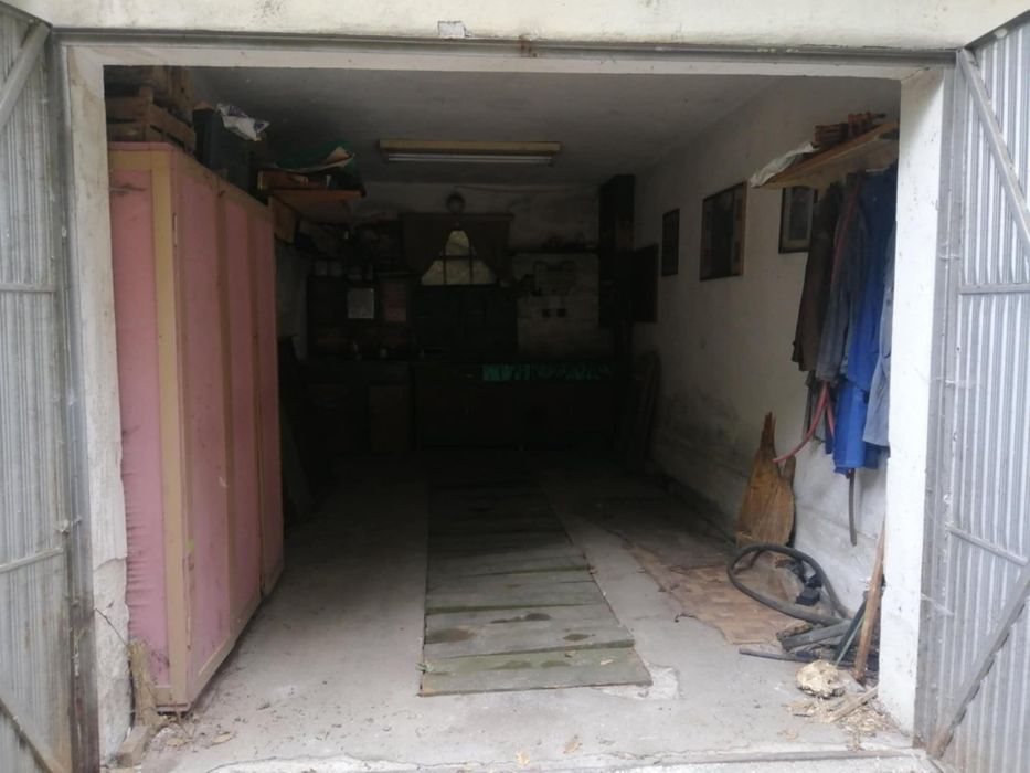 Дава се под наем Гараж / Паркомясто в Габрово, Център - 22 кв.м за 59.67 € - Снимка #2