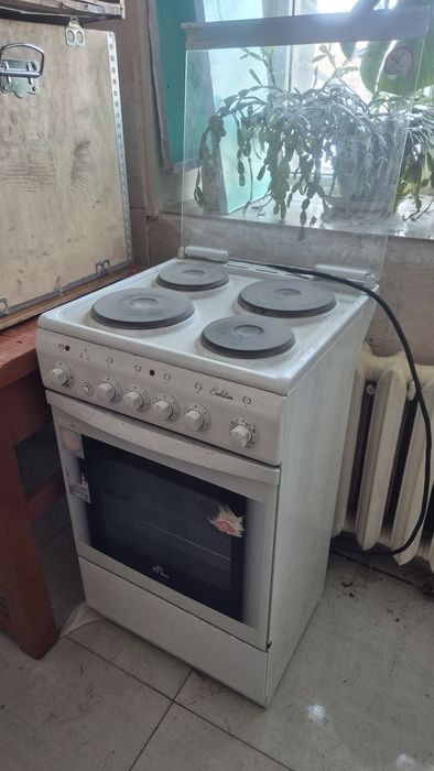Продам электроплиту