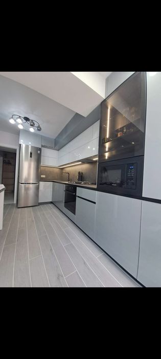 Mobila la comanda Premium