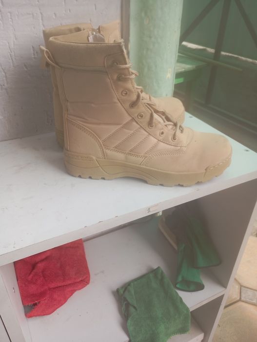 Ботинки весна,осень Комбинезон..