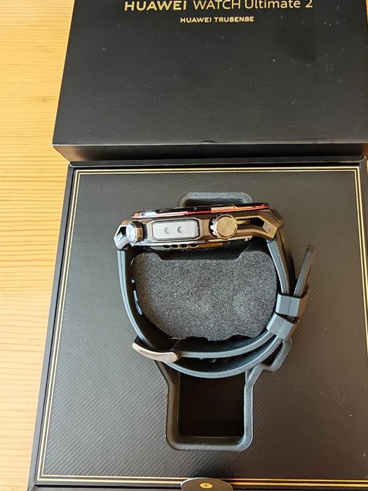 Huawei watch ultimate 2- почти като нов