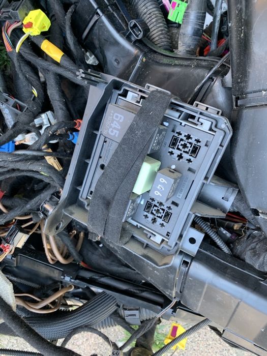 Instalatie caroserie touareg 7p