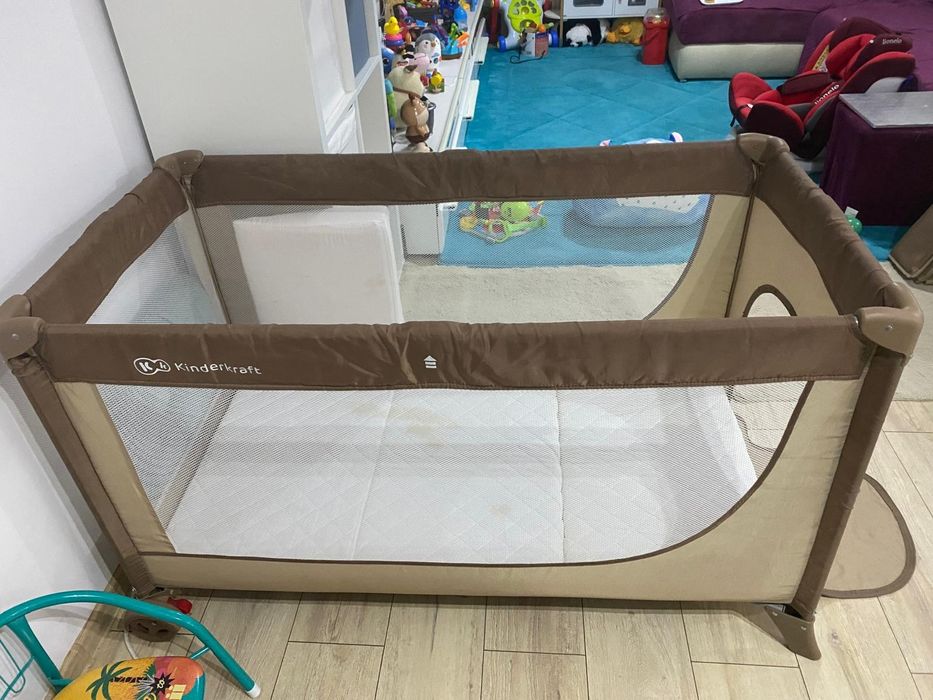 Vând pătuț pliabil Kinderkraft Joy 2