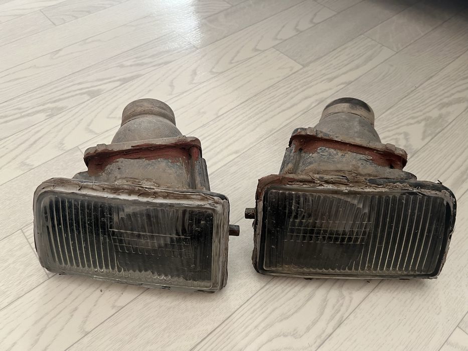 Продам туманки бмв е34